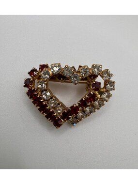 Vintage Red Clear Rhinestone Double Interlocking Heart Brooch Gold Tone 3/4 x 1”